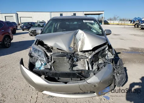 2015 Toyota Sienna Xle из США, поврежденный, VIN 5TDYK3DC5FS677635